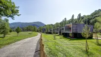 Vacancéole - le Village des Oiseaux Các khách sạn ở Seyssel