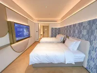 Manxin Memorial archway Street, Chaozhou Ancient City Hotel