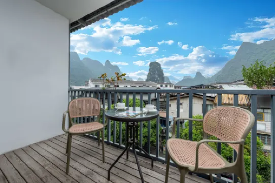 HuayueMinshuku  (Yangshuo West Street Branch)