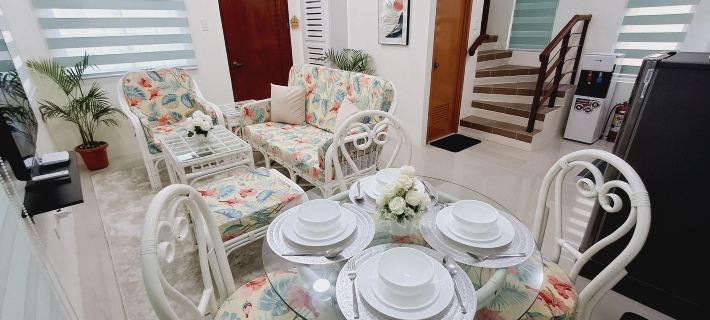 Solar-Powered Vacation Home Near Airport & Beaches Ξενοδοχεία στην πόλη Dauis