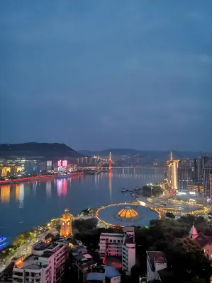 충칭 쑤뤼싱수팡 호텔(완다광창） 촨베이 의과대학 주변 호텔