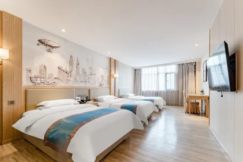 Deyin Hotel - parking