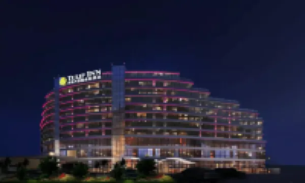 金熙ホテル ルーブル（貴陽竜洞堡空港双竜航空港経済区）