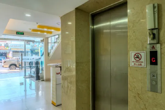 Melyna Hotel Nha Trang Beach Отели рядом с достопримечательностью «Музей океанографии»