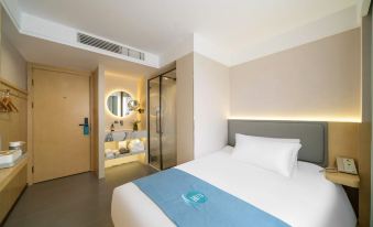 Qianxi Hotel (Shanghai World Expo Park Chenshan Road Metro Station Branch)