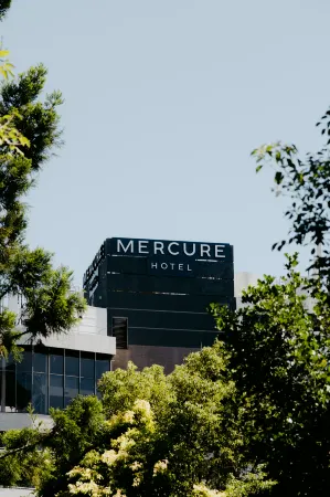 Mercure Brisbane Spring Hill Отели рядом с достопримечательностью «Cathedral Square»