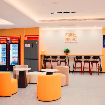 Zhuxiaoding Hotel (Beijing Fengtai Railway Station Niwa Subway Station Branch) Hotels near Fengtai Station