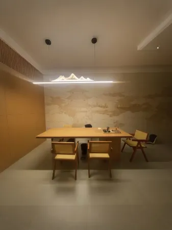 Lanxi Homestay (Xinzhou Ancient City) Отели рядом со станцией Xinzhou Railway Station