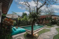 Clamonic Villa Ubud - Monthly Rate Available Hotels in Gianyar
