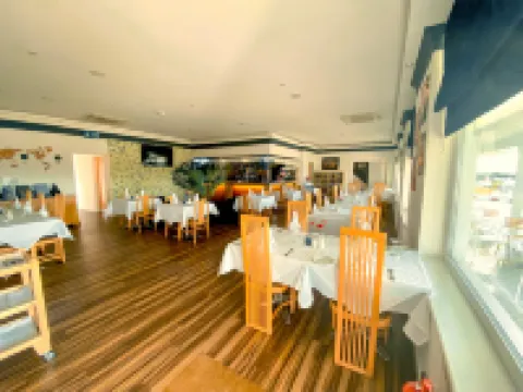 Hawk House Hotel di 