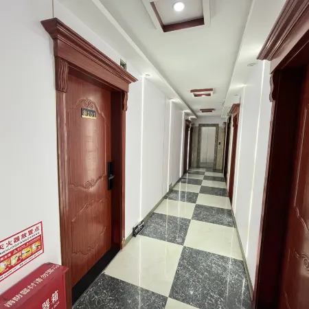 Ganyu Huatian Theme Hotel