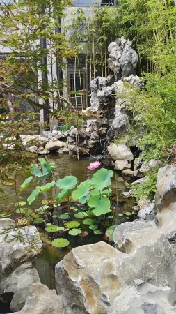 Courtyard Xiangshe (Hexia Ancient Town) Отели рядом с достопримечательностью «Former Residence of Zhou Enlai»