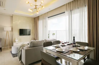 The Aura Homes | Vinhomes D'Capitale Hotels in Quan Cau Giay