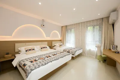 良辰故里•半山居美宿（二道白河長白山高鐵站店） 鄰近延邊朝鮮族自治州··二道白河鎮林雨溪谷的酒店