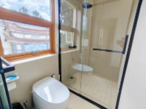 Floral Hotel · Gongdu Xinghai Hotel