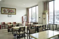 Lankao Tianchi Business Hotel