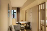 ChengDun Hotel Отели рядом с достопримечательностью «Скульптура матери Желтой реки»