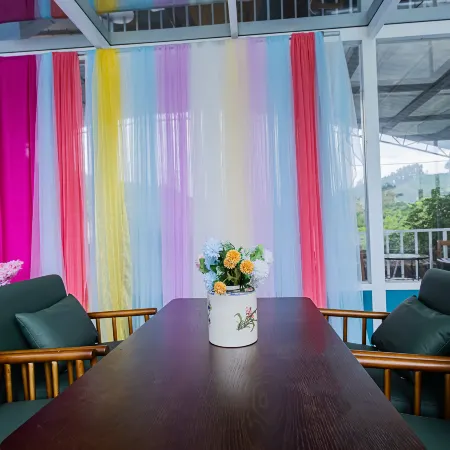 Dengni Liangshu Vacation Apartment WFY LS Hotel (Yangshuo Longtoushan Pier West Street)