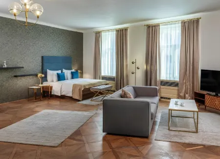 جولدن أنجيل سويتس باي أدريز ليفينج