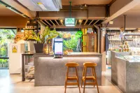 The Palm Hotel Hotels in Phutthamonthon