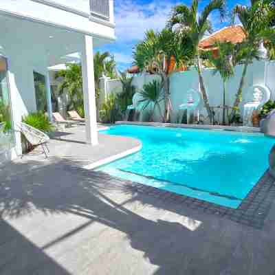 LUMALAND 芭達雅步行街豪華泳池別墅 Hotel Exterior