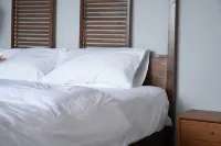 Hutu Jin Ceramic Retreat in Jingdezhen