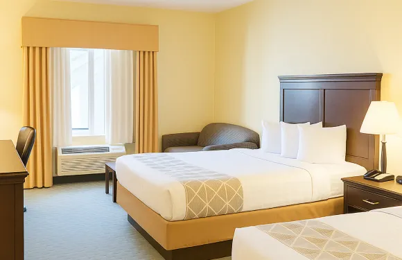 大使客棧及套房汽車旅館