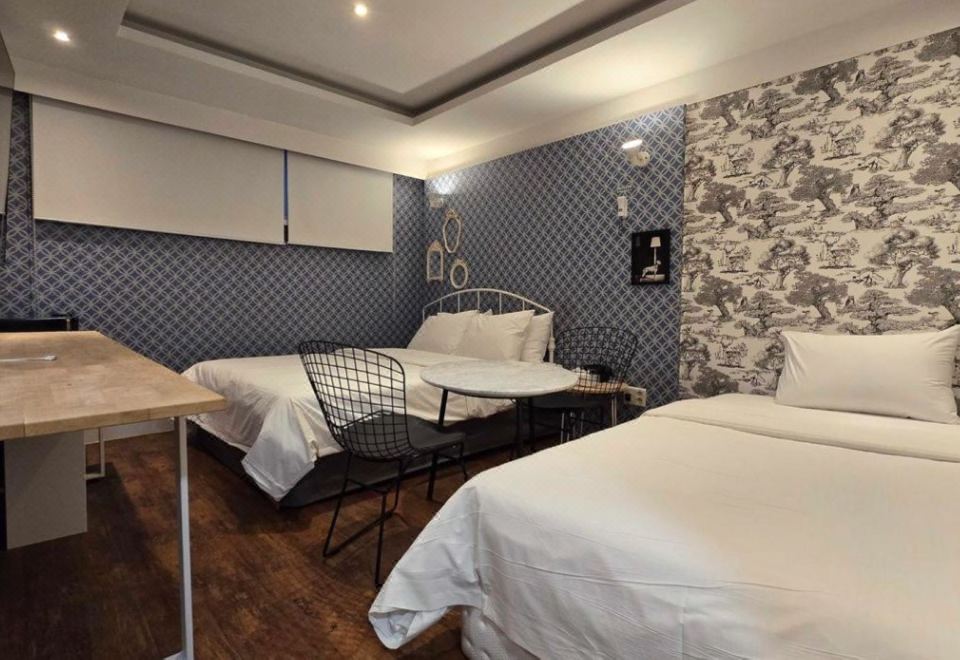 영등포 호텔 르오의 현대적인 객실 사진