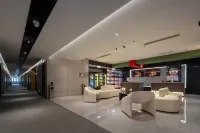 Alien E-Sports Hotel (Kaili Guomao)