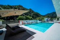 Sanqing Mountain Yinjiang Holiday Villa - Pool