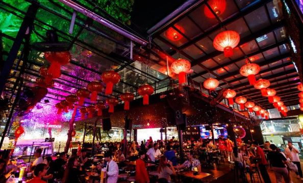 주변 야시장 풍경