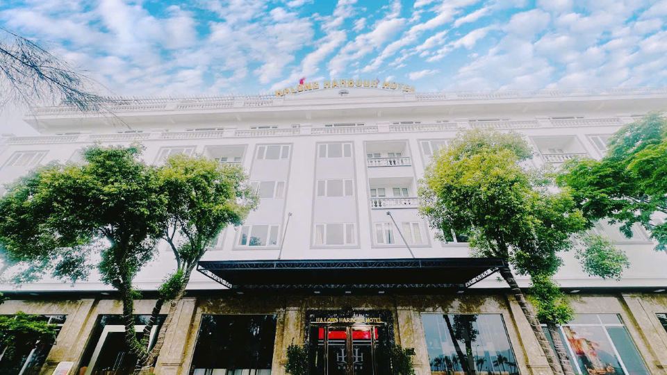 Ha Long Harbour Hotel
