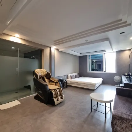 ava hotel
