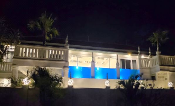 STARLAND Luxury Pool Villa Pattaya Walking Street