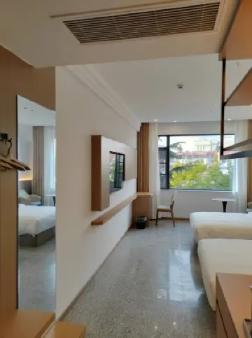 Kunming Xianheng Hotel (Nanping Street Kunming Old Street) โรงแรมในเขตชุ่ยหู