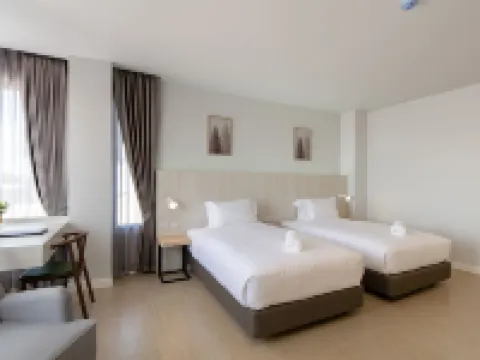 โรงแรมเดอะ ไพรด์ พิษณุโลก โรงแรมใกล้ชาโตว์ เดอ โคปา