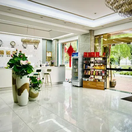 Shiping Leju Hotel