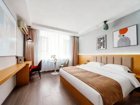 Shilin Lehmann Smart Hotel (Bus Station Branch) Отели рядом с достопримечательностью «Stone Forest Ice & Snow Ocean World»