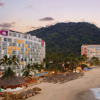 Hyatt Ziva Puerto Vallarta Hotels near Zona Romantica