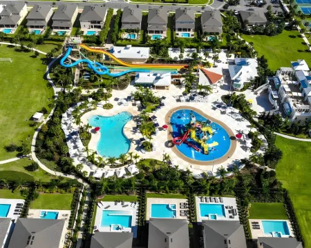 Encore Resort at Reunion Hotels in Four Corners
