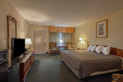 Royal Holiday Motel by Belvilla Gallup I-40 Hotels in 