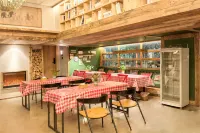 Youjian·Huafang B&B Hotel (Guanyinqiao Pedestrian Street)