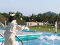 Holiday Inn Resort WANNING SHENZHOU PENINSULA by IHG - مسبح