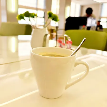 Meijihuanpeng Hotel (Dian, Shifosi Town, Zhenping County, Nanyang)