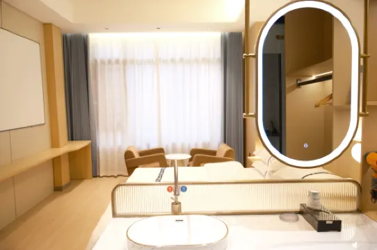 Nanshan Li · Mountain Wilderness Starry Sky Chill Vibes Luxury Vacation Stay