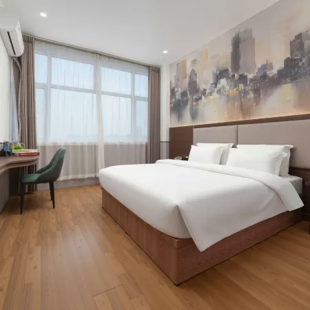 Tuke Light Stay Hotel (Weifang Railway Station North Square Taihua City Branch)