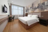 Tuke Light Stay Hotel (Weifang Railway Station North Square Taihua City Branch)
