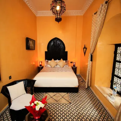 Riad Ta'achchaqa Hotels near Le Jardin Secret