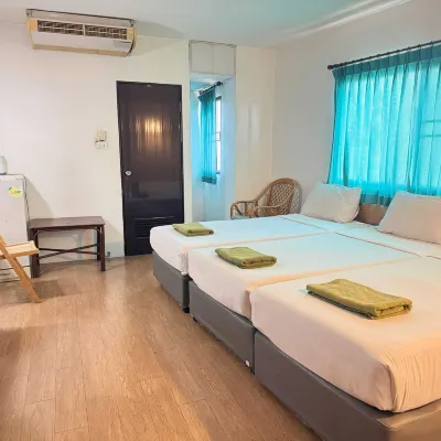 Collection O Night Bazaar Chiangmai Hotels near Chiang Mai Railway Station