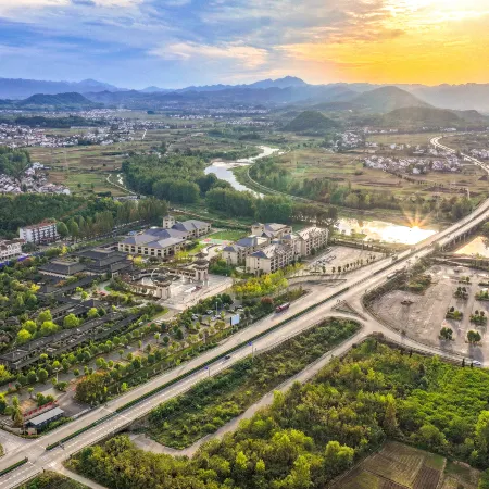 Jiuyu Hanshui Hot Spring Resort Hotel